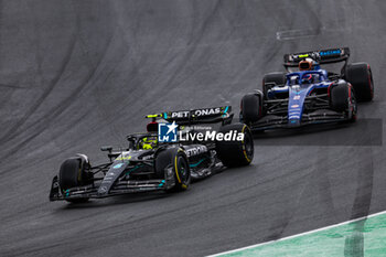 2023-08-27 - 44 HAMILTON Lewis (gbr), Mercedes AMG F1 Team W14, 02 SARGEANT Logan (usa), Williams Racing FW45, action during the 2023 Formula 1 Heineken Dutch Grand Prix, 13th round of the 2023 Formula One World Championship from August 25 to 28, 2023 on the Zandvoort Circuit, in Zandvoort, Netherlands - F1 - DUTCH GRAND PRIX 2023 - RACE - FORMULA 1 - MOTORS