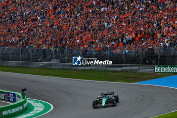 2023-08-27 - 14 ALONSO Fernando (spa), Aston Martin F1 Team AMR23, action during the 2023 Formula 1 Heineken Dutch Grand Prix, 13th round of the 2023 Formula One World Championship from August 25 to 28, 2023 on the Zandvoort Circuit, in Zandvoort, Netherlands - F1 - DUTCH GRAND PRIX 2023 - RACE - FORMULA 1 - MOTORS