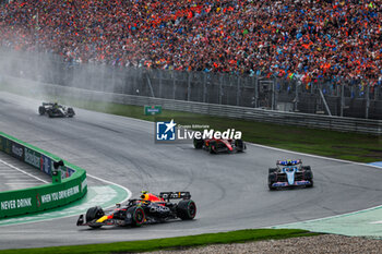 2023-08-27 - 11 PEREZ Sergio (mex), Red Bull Racing RB19, 10 GASLY Pierre (fra), Alpine F1 Team A523, action during the 2023 Formula 1 Heineken Dutch Grand Prix, 13th round of the 2023 Formula One World Championship from August 25 to 28, 2023 on the Zandvoort Circuit, in Zandvoort, Netherlands - F1 - DUTCH GRAND PRIX 2023 - RACE - FORMULA 1 - MOTORS