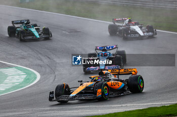 2023-08-27 - 81 PIASTRI Oscar (aus), McLaren F1 Team MCL60, 31 OCON Esteban (fra), Alpine F1 Team A523, action during the 2023 Formula 1 Heineken Dutch Grand Prix, 13th round of the 2023 Formula One World Championship from August 25 to 28, 2023 on the Zandvoort Circuit, in Zandvoort, Netherlands - F1 - DUTCH GRAND PRIX 2023 - RACE - FORMULA 1 - MOTORS
