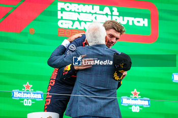 2023-08-27 - VERSTAPPEN Max (ned), Red Bull Racing RB19, portrait podium during the 2023 Formula 1 Heineken Dutch Grand Prix, 13th round of the 2023 Formula One World Championship from August 25 to 28, 2023 on the Zandvoort Circuit, in Zandvoort, Netherlands - F1 - DUTCH GRAND PRIX 2023 - RACE - FORMULA 1 - MOTORS