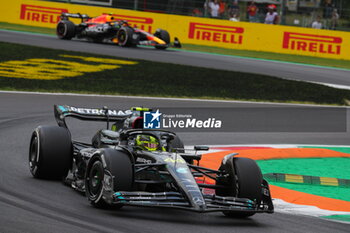 2023-09-01 - 44 HAMILTON Lewis (gbr), Mercedes AMG F1 Team W14, action 11 PEREZ Sergio (mex), Red Bull Racing RB19, action during the 2023 Formula 1 Pirelli Grand Premio d’Italia Grand Prix, 14th round of the 2023 Formula One World Championship from September 1 to 3, 2023 on the Autodromo Nazionale di Monza, in Monza, Italy - F1 - ITALIAN GRAND PRIX 2023  - FORMULA 1 - MOTORS