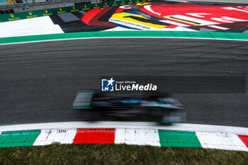2023-09-01 - 63 RUSSELL George (gbr), Mercedes AMG F1 Team W14, action during the 2023 Formula 1 Pirelli Grand Premio d’Italia Grand Prix, 14th round of the 2023 Formula One World Championship from September 1 to 3, 2023 on the Autodromo Nazionale di Monza, in Monza, Italy - F1 - ITALIAN GRAND PRIX 2023  - FORMULA 1 - MOTORS