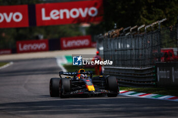 2023-09-02 - 01 VERSTAPPEN Max (nld), Red Bull Racing RB19, action during the 2023 Formula 1 Pirelli Grand Premio d’Italia Grand Prix, 14th round of the 2023 Formula One World Championship from September 1 to 3, 2023 on the Autodromo Nazionale di Monza, in Monza, Italy - F1 - ITALIAN GRAND PRIX 2023 - FORMULA 1 - MOTORS