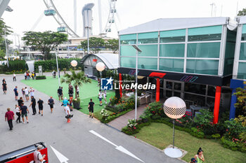 2023-09-14 - paddock, illustration during the 2023 Formula 1 Singapore Airlines Singapore Grand Prix, 15th round of the 2023 Formula One World Championship from September 15 to 17, 2023 on the Marina Bay Street Circuit, in Singapore - F1 - SINGAPORE GRAND PRIX 2023 - FORMULA 1 - MOTORS