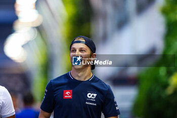 2023-09-14 - LAWSON Liam (nzl), Scuderia AlphaTauri AT04, portrait during the 2023 Formula 1 Singapore Airlines Singapore Grand Prix, 15th round of the 2023 Formula One World Championship from September 15 to 17, 2023 on the Marina Bay Street Circuit, in Singapore - F1 - SINGAPORE GRAND PRIX 2023 - FORMULA 1 - MOTORS
