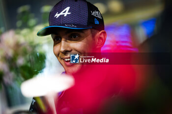 2023-09-14 - OCON Esteban (fra), Alpine F1 Team A523, portrait during the 2023 Formula 1 Singapore Airlines Singapore Grand Prix, 15th round of the 2023 Formula One World Championship from September 15 to 17, 2023 on the Marina Bay Street Circuit, in Singapore - F1 - SINGAPORE GRAND PRIX 2023 - FORMULA 1 - MOTORS