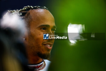 2023-09-14 - HAMILTON Lewis (gbr), Mercedes AMG F1 Team W14, portrait during the 2023 Formula 1 Singapore Airlines Singapore Grand Prix, 15th round of the 2023 Formula One World Championship from September 15 to 17, 2023 on the Marina Bay Street Circuit, in Singapore - F1 - SINGAPORE GRAND PRIX 2023 - FORMULA 1 - MOTORS