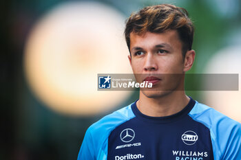 2023-09-14 - ALBON Alexander (tha), Williams Racing FW45, portrait during the 2023 Formula 1 Singapore Airlines Singapore Grand Prix, 15th round of the 2023 Formula One World Championship from September 15 to 17, 2023 on the Marina Bay Street Circuit, in Singapore - F1 - SINGAPORE GRAND PRIX 2023 - FORMULA 1 - MOTORS