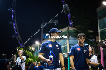 2023-09-14 - LAWSON Liam (nzl), Scuderia AlphaTauri AT04, portrait during the 2023 Formula 1 Singapore Airlines Singapore Grand Prix, 15th round of the 2023 Formula One World Championship from September 15 to 17, 2023 on the Marina Bay Street Circuit, in Singapore - F1 - SINGAPORE GRAND PRIX 2023 - FORMULA 1 - MOTORS