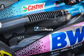 2023-09-15 - Alpine F1 Team A523, mechanical detail sidepod, sidepods, side pod during the 2023 Formula 1 Singapore Airlines Singapore Grand Prix, 15th round of the 2023 Formula One World Championship from September 15 to 17, 2023 on the Marina Bay Street Circuit, in Singapore - F1 - SINGAPORE GRAND PRIX 2023 - FORMULA 1 - MOTORS