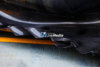 2023-09-15 - Red Bull Racing RB19, mechanical detail of floor and side pod during the 2023 Formula 1 Singapore Airlines Singapore Grand Prix, 15th round of the 2023 Formula One World Championship from September 15 to 17, 2023 on the Marina Bay Street Circuit, in Singapore - F1 - SINGAPORE GRAND PRIX 2023 - FORMULA 1 - MOTORS