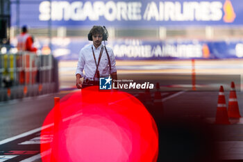 2023-09-15 - RICARD Victor, FIA Digital Communication Officer, portrait during the 2023 Formula 1 Singapore Airlines Singapore Grand Prix, 15th round of the 2023 Formula One World Championship from September 15 to 17, 2023 on the Marina Bay Street Circuit, in Singapore - F1 - SINGAPORE GRAND PRIX 2023 - FORMULA 1 - MOTORS