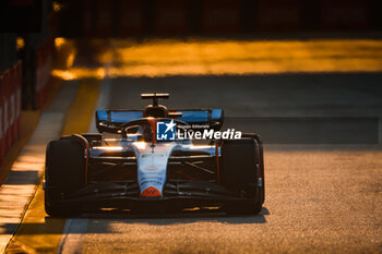 2023-09-15 - 23 ALBON Alexander (tha), Williams Racing FW45, action during the 2023 Formula 1 Singapore Airlines Singapore Grand Prix, 15th round of the 2023 Formula One World Championship from September 15 to 17, 2023 on the Marina Bay Street Circuit, in Singapore - F1 - SINGAPORE GRAND PRIX 2023 - FORMULA 1 - MOTORS