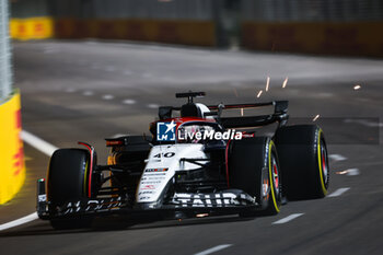 2023-09-15 - 40 LAWSON Liam (nzl), Scuderia AlphaTauri AT04, action during the 2023 Formula 1 Singapore Airlines Singapore Grand Prix, 15th round of the 2023 Formula One World Championship from September 15 to 17, 2023 on the Marina Bay Street Circuit, in Singapore - F1 - SINGAPORE GRAND PRIX 2023 - FORMULA 1 - MOTORS