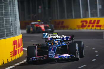 2023-09-15 - 10 GASLY Pierre (fra), Alpine F1 Team A523, action during the 2023 Formula 1 Singapore Airlines Singapore Grand Prix, 15th round of the 2023 Formula One World Championship from September 15 to 17, 2023 on the Marina Bay Street Circuit, in Singapore - F1 - SINGAPORE GRAND PRIX 2023 - FORMULA 1 - MOTORS