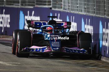 2023-09-16 - 31 OCON Esteban (fra), Alpine F1 Team A523, action during the 2023 Formula 1 Singapore Airlines Singapore Grand Prix, 15th round of the 2023 Formula One World Championship from September 15 to 17, 2023 on the Marina Bay Street Circuit, in Singapore - F1 - SINGAPORE GRAND PRIX 2023 - FORMULA 1 - MOTORS