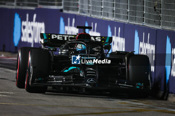 2023-09-16 - 63 RUSSELL George (gbr), Mercedes AMG F1 Team W14, action during the 2023 Formula 1 Singapore Airlines Singapore Grand Prix, 15th round of the 2023 Formula One World Championship from September 15 to 17, 2023 on the Marina Bay Street Circuit, in Singapore - F1 - SINGAPORE GRAND PRIX 2023 - FORMULA 1 - MOTORS