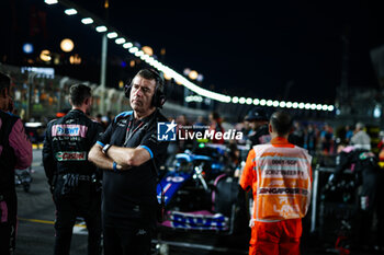 2023-09-17 - FAMIN Bruno (fra), Team Principal of Alpine F1 Team, portrait during the 2023 Formula 1 Singapore Airlines Singapore Grand Prix, 15th round of the 2023 Formula One World Championship from September 15 to 17, 2023 on the Marina Bay Street Circuit, in Singapore - F1 - SINGAPORE GRAND PRIX 2023 - RACE - FORMULA 1 - MOTORS