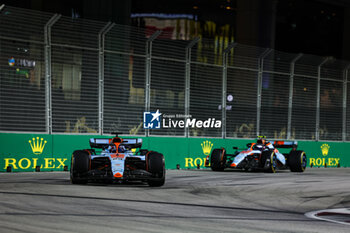 2023-09-17 - 23 ALBON Alexander (tha), Williams Racing FW45, 02 SARGEANT Logan (usa), Williams Racing FW45, action during the 2023 Formula 1 Singapore Airlines Singapore Grand Prix, 15th round of the 2023 Formula One World Championship from September 15 to 17, 2023 on the Marina Bay Street Circuit, in Singapore - F1 - SINGAPORE GRAND PRIX 2023 - RACE - FORMULA 1 - MOTORS