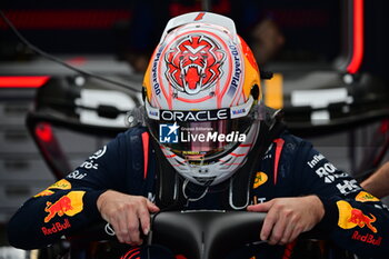 2023-09-22 - VERSTAPPEN Max (ned), Red Bull Racing RB19, portrait during the 2023 Formula 1 Lenovo Japanese Grand Prix, 16th round of the 2023 Formula One World Championship from September 22 to 24, 2023 on the Suzuka International Racing Course, in Suzuka - F1 - JAPANESE GRAND PRIX 2023 - FORMULA 1 - MOTORS