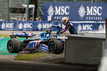 2023-09-22 - GASLY Pierre (fra), Alpine F1 Team A523, portrait crash, accident, during the 2023 Formula 1 Lenovo Japanese Grand Prix, 16th round of the 2023 Formula One World Championship from September 22 to 24, 2023 on the Suzuka International Racing Course, in Suzuka - F1 - JAPANESE GRAND PRIX 2023 - FORMULA 1 - MOTORS