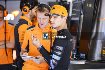 2023-09-23 - NORRIS Lando (gbr), McLaren F1 Team MCL60, portrait during the 2023 Formula 1 Lenovo Japanese Grand Prix, 16th round of the 2023 Formula One World Championship from September 22 to 24, 2023 on the Suzuka International Racing Course, in Suzuka - F1 - JAPANESE GRAND PRIX 2023 - FORMULA 1 - MOTORS