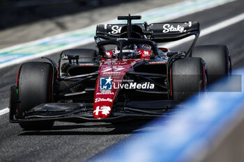 2023-09-23 - 77 BOTTAS Valtteri (fin), Alfa Romeo F1 Team Stake C43, action during the 2023 Formula 1 Lenovo Japanese Grand Prix, 16th round of the 2023 Formula One World Championship from September 22 to 24, 2023 on the Suzuka International Racing Course, in Suzuka - F1 - JAPANESE GRAND PRIX 2023 - FORMULA 1 - MOTORS