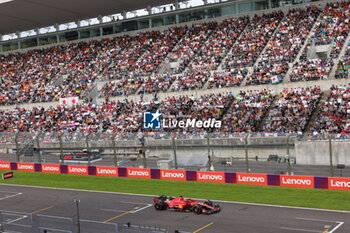 2023-09-23 - 16 LECLERC Charles (mco), Scuderia Ferrari SF-23, action spectators, fans during the 2023 Formula 1 Lenovo Japanese Grand Prix, 16th round of the 2023 Formula One World Championship from September 22 to 24, 2023 on the Suzuka International Racing Course, in Suzuka - F1 - JAPANESE GRAND PRIX 2023 - FORMULA 1 - MOTORS