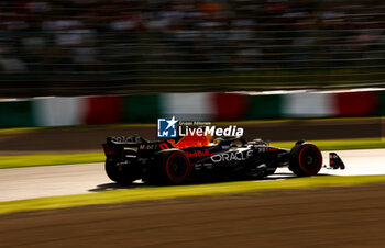 2023-09-23 - 11 PEREZ Sergio (mex), Red Bull Racing RB19, action during the 2023 Formula 1 Lenovo Japanese Grand Prix, 16th round of the 2023 Formula One World Championship from September 22 to 24, 2023 on the Suzuka International Racing Course, in Suzuka - F1 - JAPANESE GRAND PRIX 2023 - FORMULA 1 - MOTORS