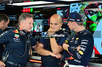 2023-09-23 - HORNER Christian (gbr), Team Principal of Red Bull Racing, portrait VERSTAPPEN Max (ned), Red Bull Racing RB19, portrait during the 2023 Formula 1 Lenovo Japanese Grand Prix, 16th round of the 2023 Formula One World Championship from September 22 to 24, 2023 on the Suzuka International Racing Course, in Suzuka - F1 - JAPANESE GRAND PRIX 2023 - FORMULA 1 - MOTORS