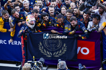 2023-09-24 - VERSTAPPEN Max (ned), Red Bull Racing RB19, celebration for the 6th Constructors’ Championship for red Bull during the 2023 Formula 1 Lenovo Japanese Grand Prix, 16th round of the 2023 Formula One World Championship from September 22 to 24, 2023 on the Suzuka International Racing Course, in Suzuka - F1 - JAPANESE GRAND PRIX 2023 - RACE - FORMULA 1 - MOTORS