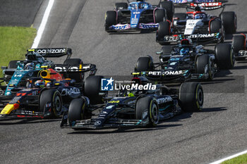 2023-09-24 - 44 HAMILTON Lewis (gbr), Mercedes AMG F1 Team W14, action 11 PEREZ Sergio (mex), Red Bull Racing RB19, action during the 2023 Formula 1 Lenovo Japanese Grand Prix, 16th round of the 2023 Formula One World Championship from September 22 to 24, 2023 on the Suzuka International Racing Course, in Suzuka - F1 - JAPANESE GRAND PRIX 2023 - RACE - FORMULA 1 - MOTORS