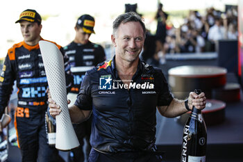 2023-09-24 - HORNER Christian (gbr), Team Principal of Red Bull Racing, portrait podium during the 2023 Formula 1 Lenovo Japanese Grand Prix, 16th round of the 2023 Formula One World Championship from September 22 to 24, 2023 on the Suzuka International Racing Course, in Suzuka - F1 - JAPANESE GRAND PRIX 2023 - RACE - FORMULA 1 - MOTORS