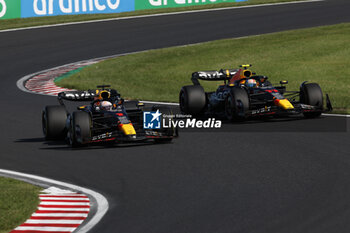 2023-09-24 - 01 VERSTAPPEN Max (nld), Red Bull Racing RB19, action 11 PEREZ Sergio (mex), Red Bull Racing RB19, action during the 2023 Formula 1 Lenovo Japanese Grand Prix, 16th round of the 2023 Formula One World Championship from September 22 to 24, 2023 on the Suzuka International Racing Course, in Suzuka - F1 - JAPANESE GRAND PRIX 2023 - RACE - FORMULA 1 - MOTORS