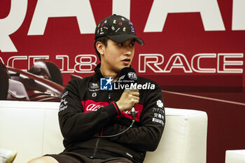2023-10-05 - ZHOU Guanyu (chi), Alfa Romeo F1 Team Stake C43, portrait press conference during the 2023 Formula 1 Qatar Grand Prix, 17th round of the 2023 Formula One World Championship from October 6 to 8, 2023 on the Lusail International Circuit, in Doha, Qatar - F1 - QATAR GRAND PRIX 2023 - FORMULA 1 - MOTORS