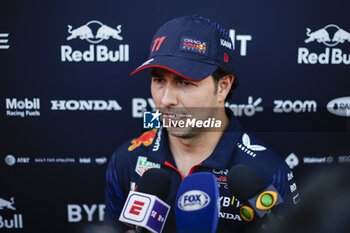 2023-10-05 - PEREZ Sergio (mex), Red Bull Racing RB19, portrait during the 2023 Formula 1 Qatar Grand Prix, 17th round of the 2023 Formula One World Championship from October 6 to 8, 2023 on the Lusail International Circuit, in Doha, Qatar - F1 - QATAR GRAND PRIX 2023 - FORMULA 1 - MOTORS