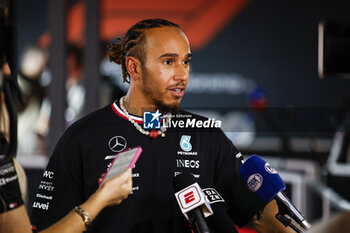 2023-10-05 - HAMILTON Lewis (gbr), Mercedes AMG F1 Team W14, portrait during the 2023 Formula 1 Qatar Grand Prix, 17th round of the 2023 Formula One World Championship from October 6 to 8, 2023 on the Lusail International Circuit, in Doha, Qatar - F1 - QATAR GRAND PRIX 2023 - FORMULA 1 - MOTORS