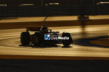 2023-10-06 - 81 PIASTRI Oscar (aus), McLaren F1 Team MCL60, action during the 2023 Formula 1 Qatar Grand Prix, 17th round of the 2023 Formula One World Championship from October 6 to 8, 2023 on the Lusail International Circuit, in Doha, Qatar - F1 - QATAR GRAND PRIX 2023 - FORMULA 1 - MOTORS