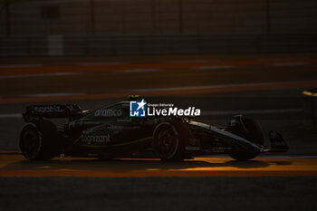 2023-10-06 - 14 ALONSO Fernando (spa), Aston Martin F1 Team AMR23, action during the 2023 Formula 1 Qatar Grand Prix, 17th round of the 2023 Formula One World Championship from October 6 to 8, 2023 on the Lusail International Circuit, in Doha, Qatar - F1 - QATAR GRAND PRIX 2023 - FORMULA 1 - MOTORS