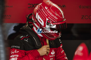2023-10-06 - LECLERC Charles (mco), Scuderia Ferrari SF-23, portrait during the 2023 Formula 1 Qatar Grand Prix, 17th round of the 2023 Formula One World Championship from October 6 to 8, 2023 on the Lusail International Circuit, in Doha, Qatar - F1 - QATAR GRAND PRIX 2023 - FORMULA 1 - MOTORS
