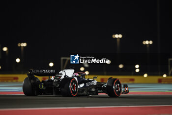 2023-10-06 - 22 TSUNODA Yuki (jap), Scuderia AlphaTauri AT04, action during the 2023 Formula 1 Qatar Grand Prix, 17th round of the 2023 Formula One World Championship from October 6 to 8, 2023 on the Lusail International Circuit, in Doha, Qatar - F1 - QATAR GRAND PRIX 2023 - FORMULA 1 - MOTORS