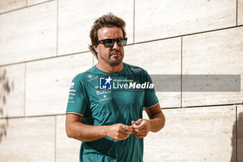 2023-10-07 - ALONSO Fernando (spa), Aston Martin F1 Team AMR23, portrait during the 2023 Formula 1 Qatar Grand Prix, 17th round of the 2023 Formula One World Championship from October 6 to 8, 2023 on the Lusail International Circuit, in Doha, Qatar - F1 - QATAR GRAND PRIX 2023 - FORMULA 1 - MOTORS