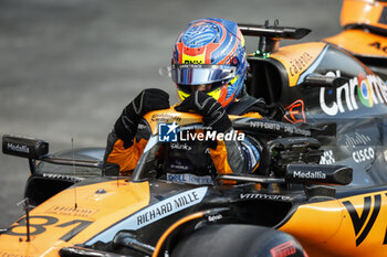 2023-10-07 - PIASTRI Oscar (aus), McLaren F1 Team MCL60, portrait during the 2023 Formula 1 Qatar Grand Prix, 17th round of the 2023 Formula One World Championship from October 6 to 8, 2023 on the Lusail International Circuit, in Doha, Qatar - F1 - QATAR GRAND PRIX 2023 - FORMULA 1 - MOTORS