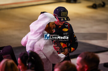 2023-10-07 - VERSTAPPEN Max (ned), Red Bull Racing RB19, 3-time World Champion celebration with BEN SULAYEM Mohammed (uae), President of the FIA, portrait during the 2023 Formula 1 Qatar Grand Prix, 17th round of the 2023 Formula One World Championship from October 6 to 8, 2023 on the Lusail International Circuit, in Doha, Qatar - F1 - QATAR GRAND PRIX 2023 - FORMULA 1 - MOTORS