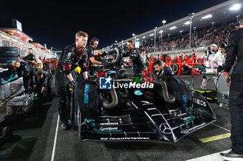2023-10-07 - 63 RUSSELL George (gbr), Mercedes AMG F1 Team W14, action on the grid during the 2023 Formula 1 Qatar Grand Prix, 17th round of the 2023 Formula One World Championship from October 6 to 8, 2023 on the Lusail International Circuit, in Doha, Qatar - F1 - QATAR GRAND PRIX 2023 - FORMULA 1 - MOTORS