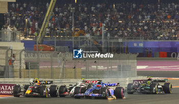 2023-10-07 - 11 PEREZ Sergio (mex), Red Bull Racing RB19, action 31 OCON Esteban (fra), Alpine F1 Team A523, action 27 HULKENBERG Nico (ger), Haas F1 Team VF-23 Ferrari, action crash, accident, during the 2023 Formula 1 Qatar Grand Prix, 17th round of the 2023 Formula One World Championship from October 6 to 8, 2023 on the Lusail International Circuit, in Doha, Qatar - F1 - QATAR GRAND PRIX 2023 - FORMULA 1 - MOTORS