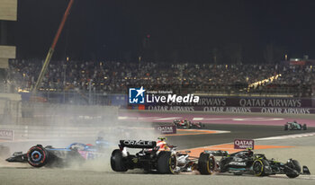 2023-10-07 - 31 OCON Esteban (fra), Alpine F1 Team A523, action 11 PEREZ Sergio (mex), Red Bull Racing RB19, action crash, accident, during the 2023 Formula 1 Qatar Grand Prix, 17th round of the 2023 Formula One World Championship from October 6 to 8, 2023 on the Lusail International Circuit, in Doha, Qatar - F1 - QATAR GRAND PRIX 2023 - FORMULA 1 - MOTORS