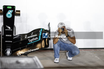 2023-10-07 - SCHUMACHER Mick (ger), Reserve Driver of Mercedes AMG F1 Team, portrait during the 2023 Formula 1 Qatar Grand Prix, 17th round of the 2023 Formula One World Championship from October 6 to 8, 2023 on the Lusail International Circuit, in Doha, Qatar - F1 - QATAR GRAND PRIX 2023 - FORMULA 1 - MOTORS