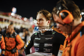 2023-10-07 - PIASTRI Oscar (aus), McLaren F1 Team MCL60, portrait during the 2023 Formula 1 Qatar Grand Prix, 17th round of the 2023 Formula One World Championship from October 6 to 8, 2023 on the Lusail International Circuit, in Doha, Qatar - F1 - QATAR GRAND PRIX 2023 - FORMULA 1 - MOTORS